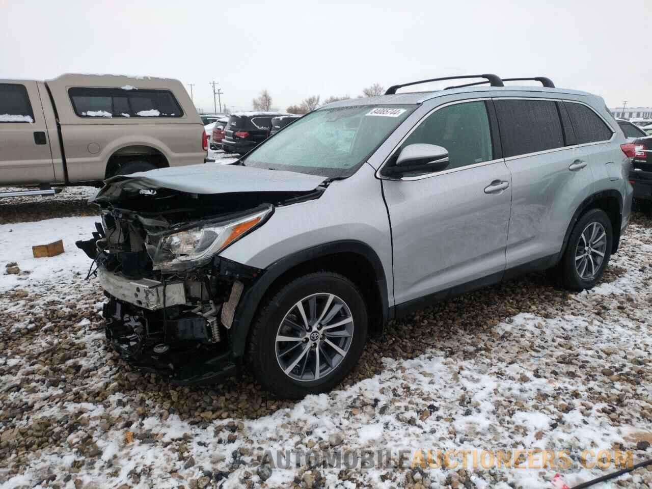 5TDJZRFH3KS564866 TOYOTA HIGHLANDER 2019