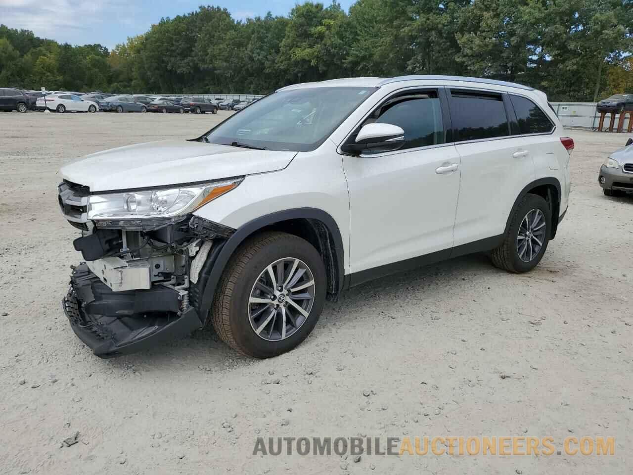 5TDJZRFH3KS570540 TOYOTA HIGHLANDER 2019