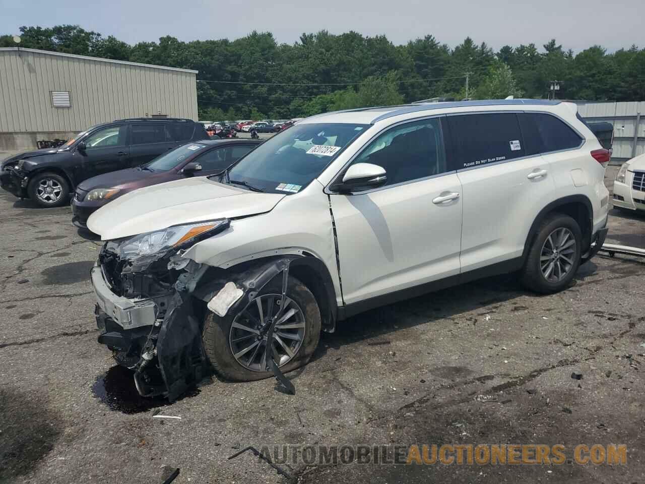 5TDJZRFH3KS570750 TOYOTA HIGHLANDER 2019