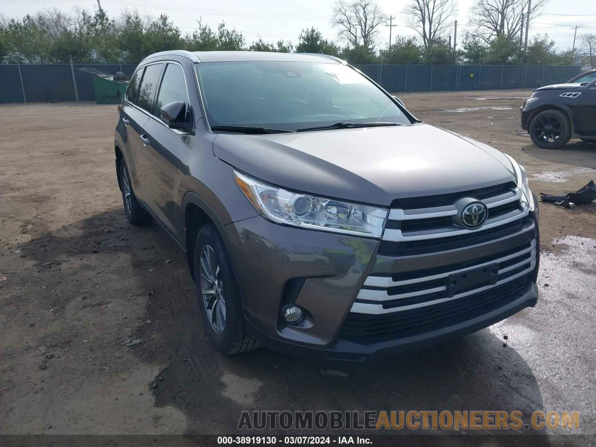 5TDJZRFH3KS581683 TOYOTA HIGHLANDER 2019