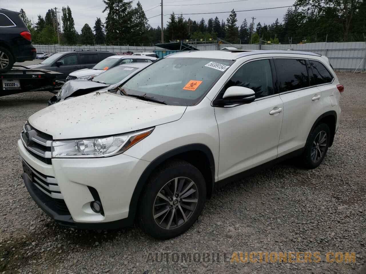 5TDJZRFH3KS583899 TOYOTA HIGHLANDER 2019