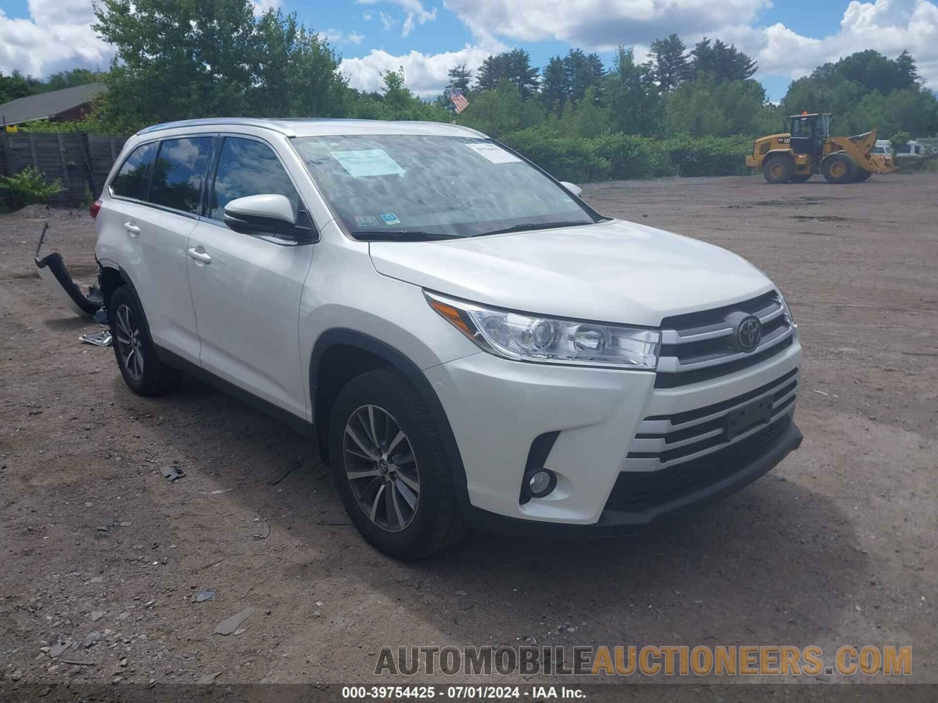 5TDJZRFH3KS584485 TOYOTA HIGHLANDER 2019