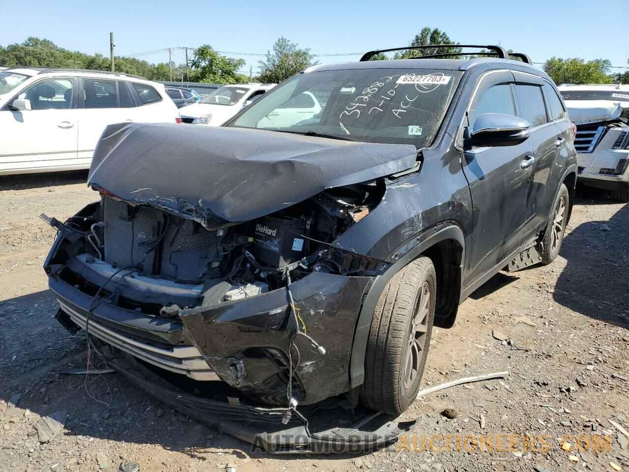 5TDJZRFH3KS585894 TOYOTA HIGHLANDER 2019