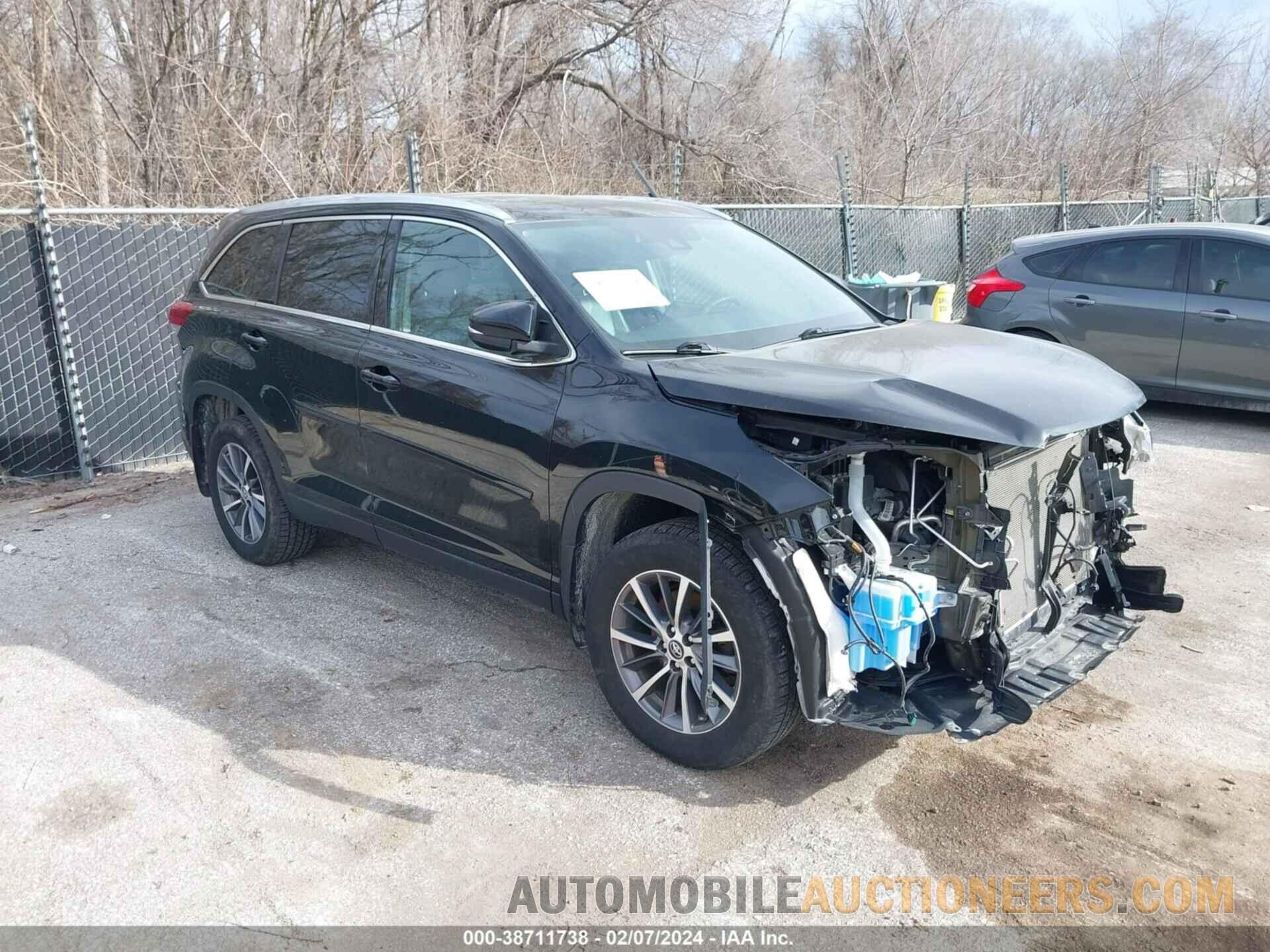 5TDJZRFH3KS588276 TOYOTA HIGHLANDER 2019