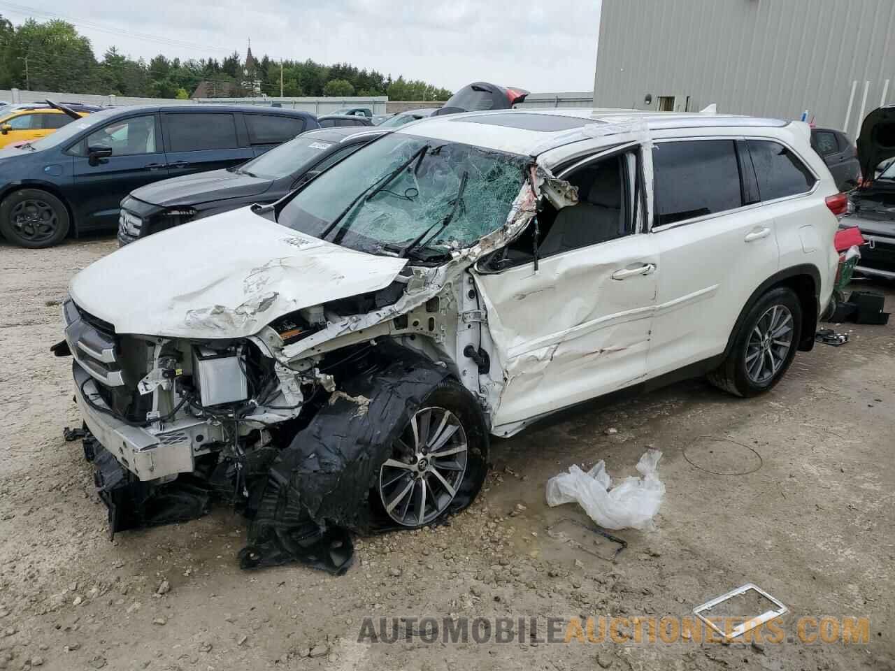 5TDJZRFH3KS589153 TOYOTA HIGHLANDER 2019