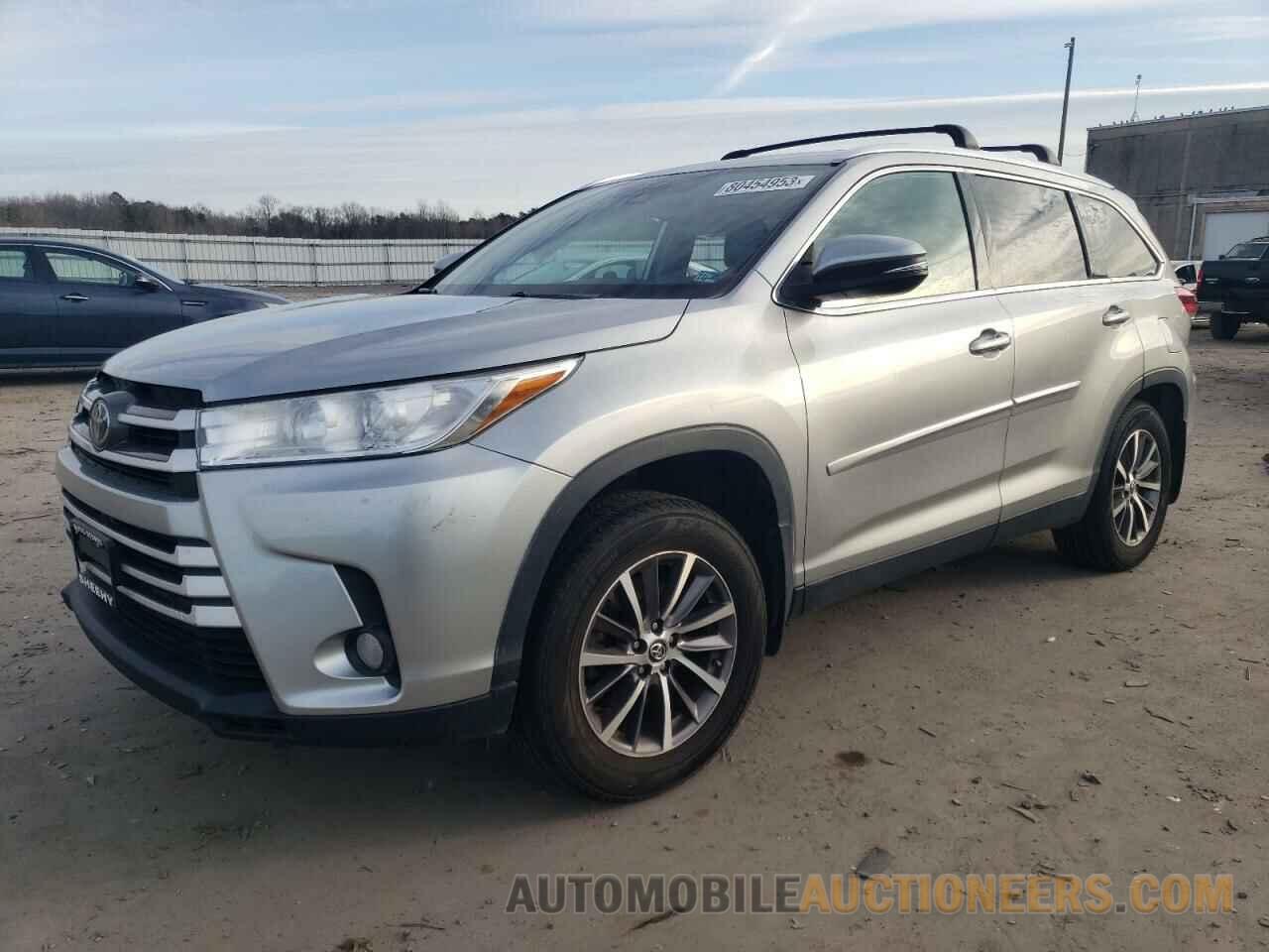 5TDJZRFH3KS591498 TOYOTA HIGHLANDER 2019