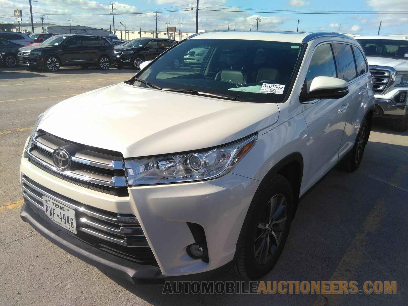 5TDJZRFH3KS593137 Toyota Highlander 2019