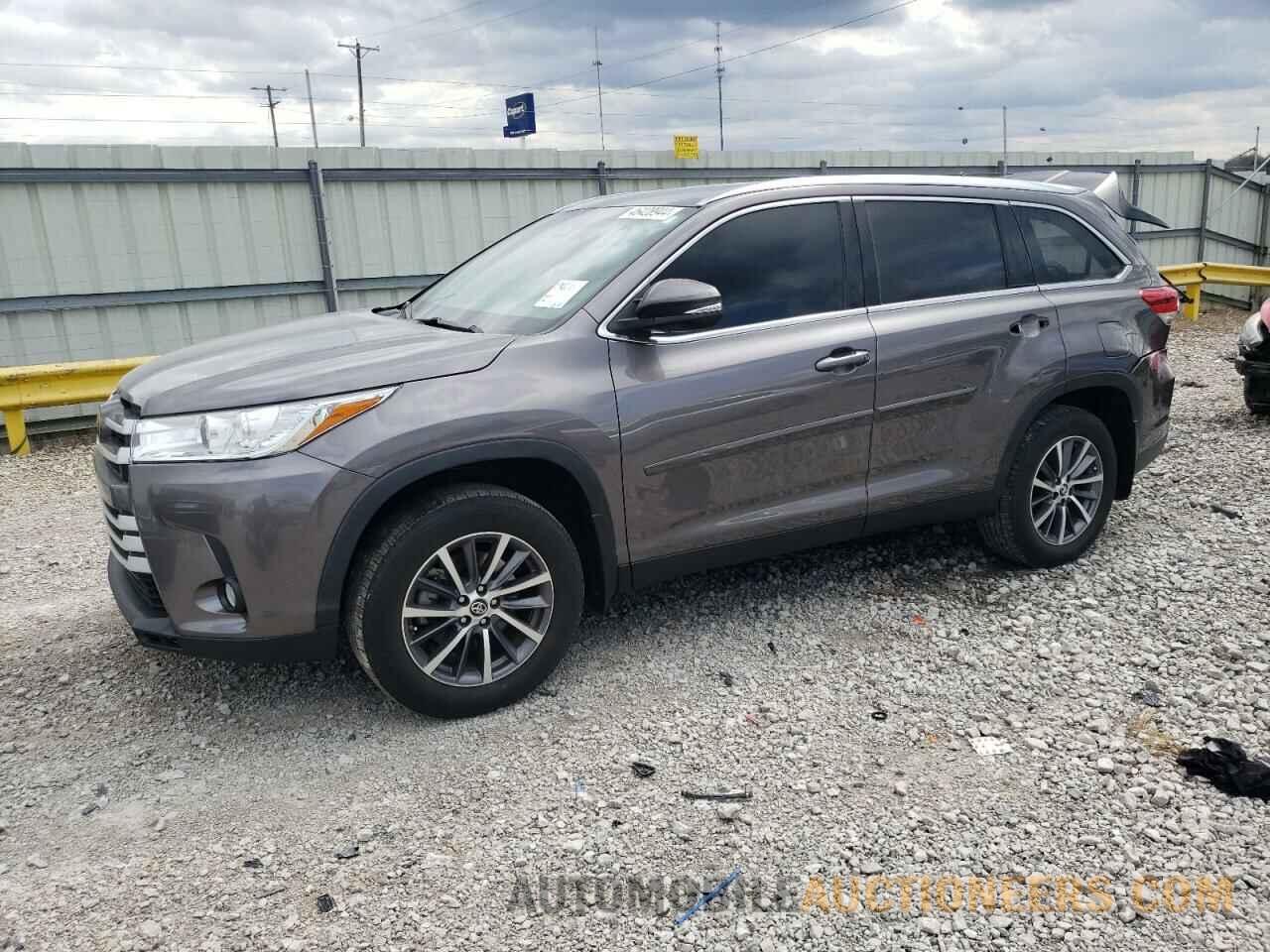 5TDJZRFH3KS716953 TOYOTA HIGHLANDER 2019