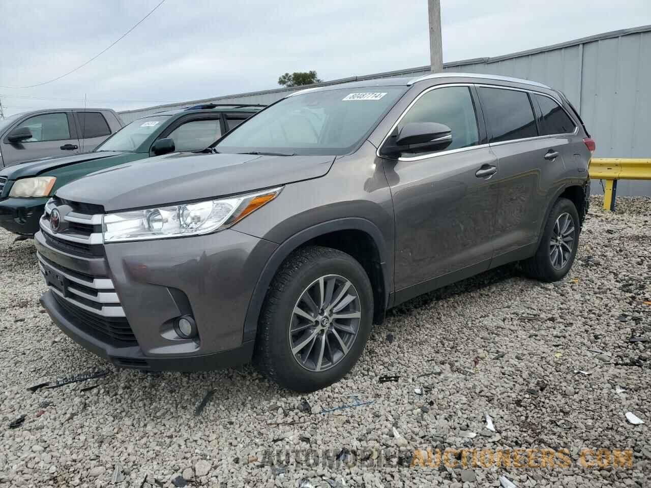 5TDJZRFH3KS729265 TOYOTA HIGHLANDER 2019