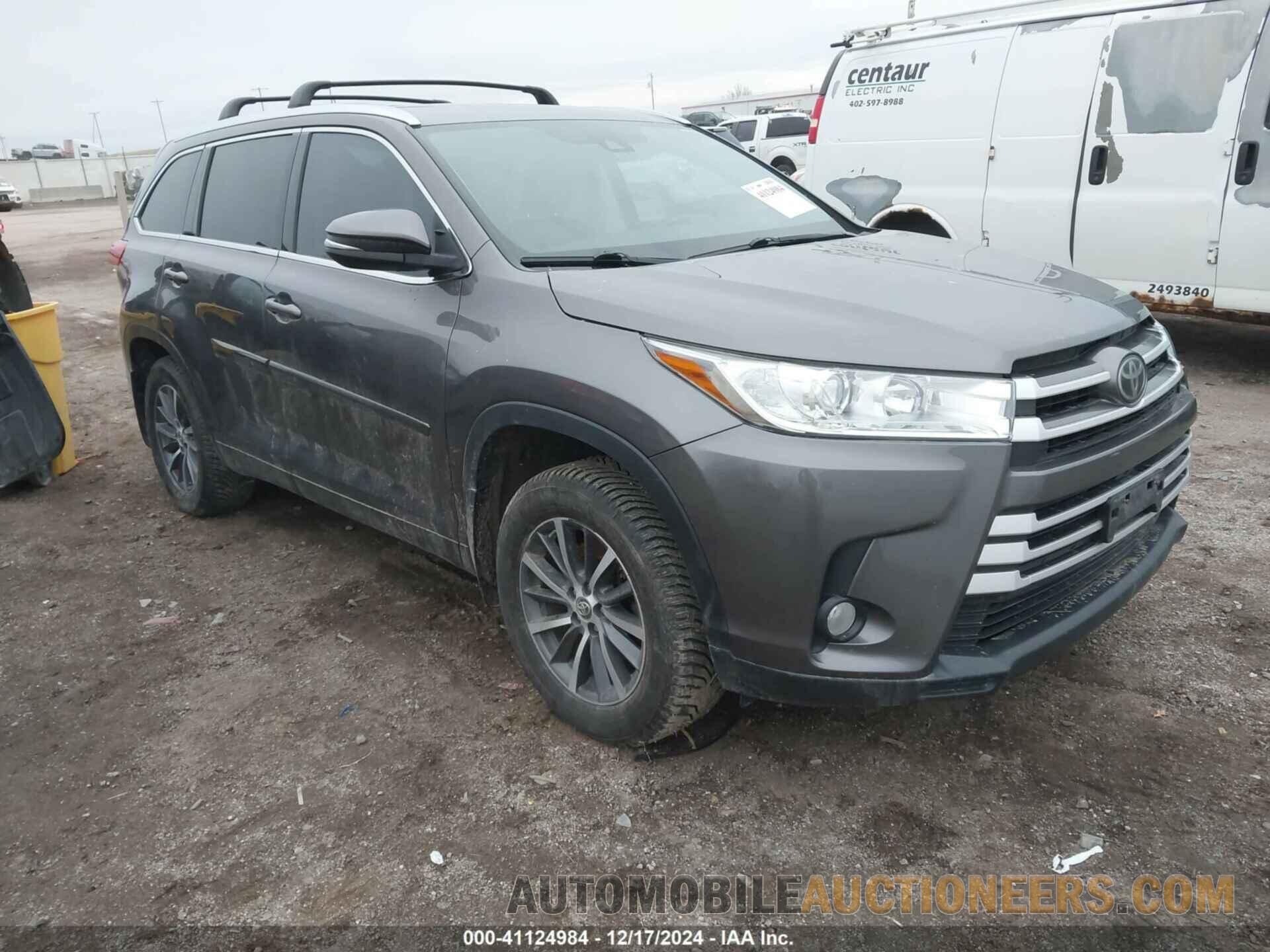 5TDJZRFH4HS403645 TOYOTA HIGHLANDER 2017