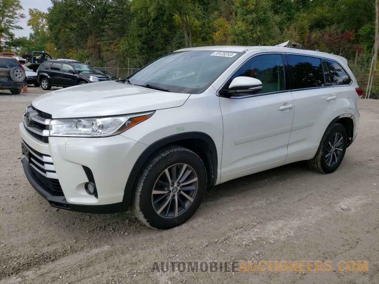 5TDJZRFH4HS439965 TOYOTA HIGHLANDER 2017