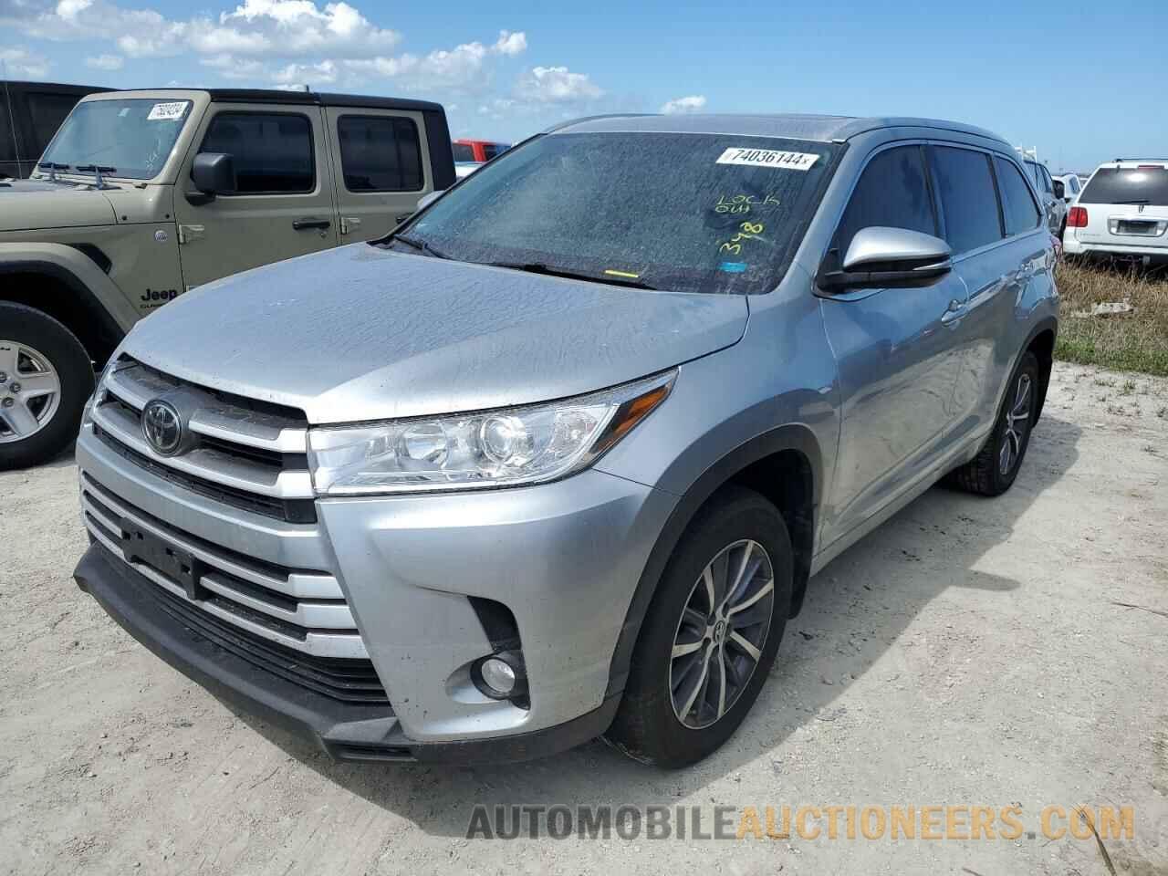 5TDJZRFH4HS479754 TOYOTA HIGHLANDER 2017