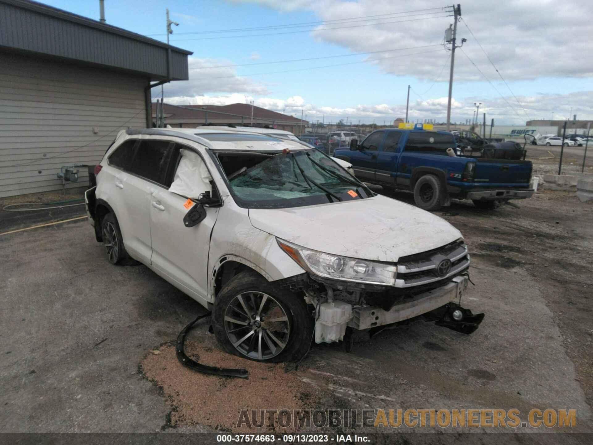 5TDJZRFH4HS513983 TOYOTA HIGHLANDER 2017