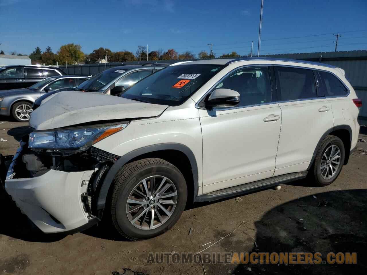 5TDJZRFH4HS519198 TOYOTA HIGHLANDER 2017