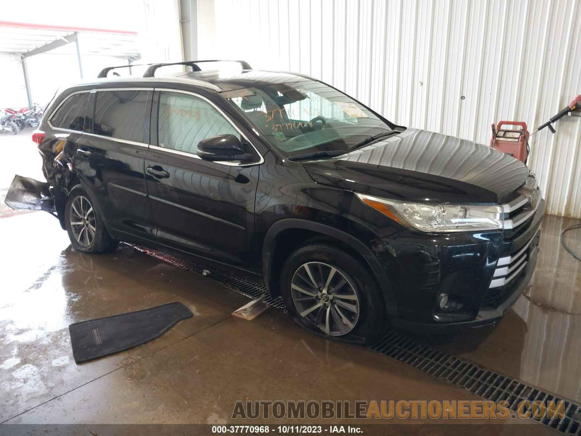 5TDJZRFH4JS494759 TOYOTA HIGHLANDER 2018