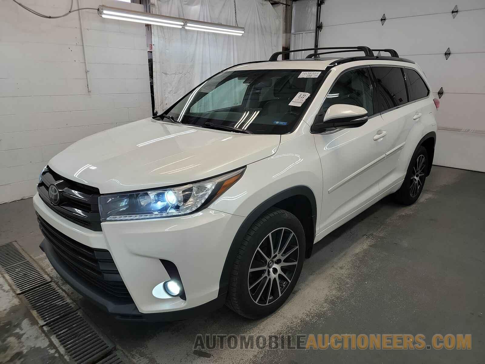 5TDJZRFH4JS499203 Toyota Highlander 2018