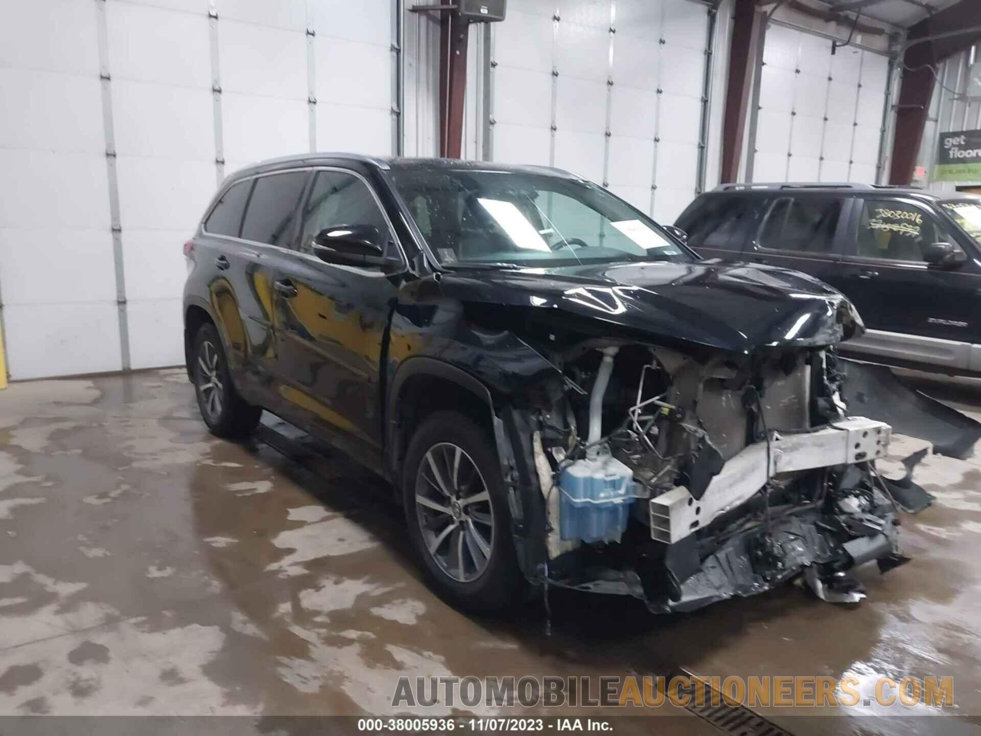 5TDJZRFH4JS532412 TOYOTA HIGHLANDER 2018