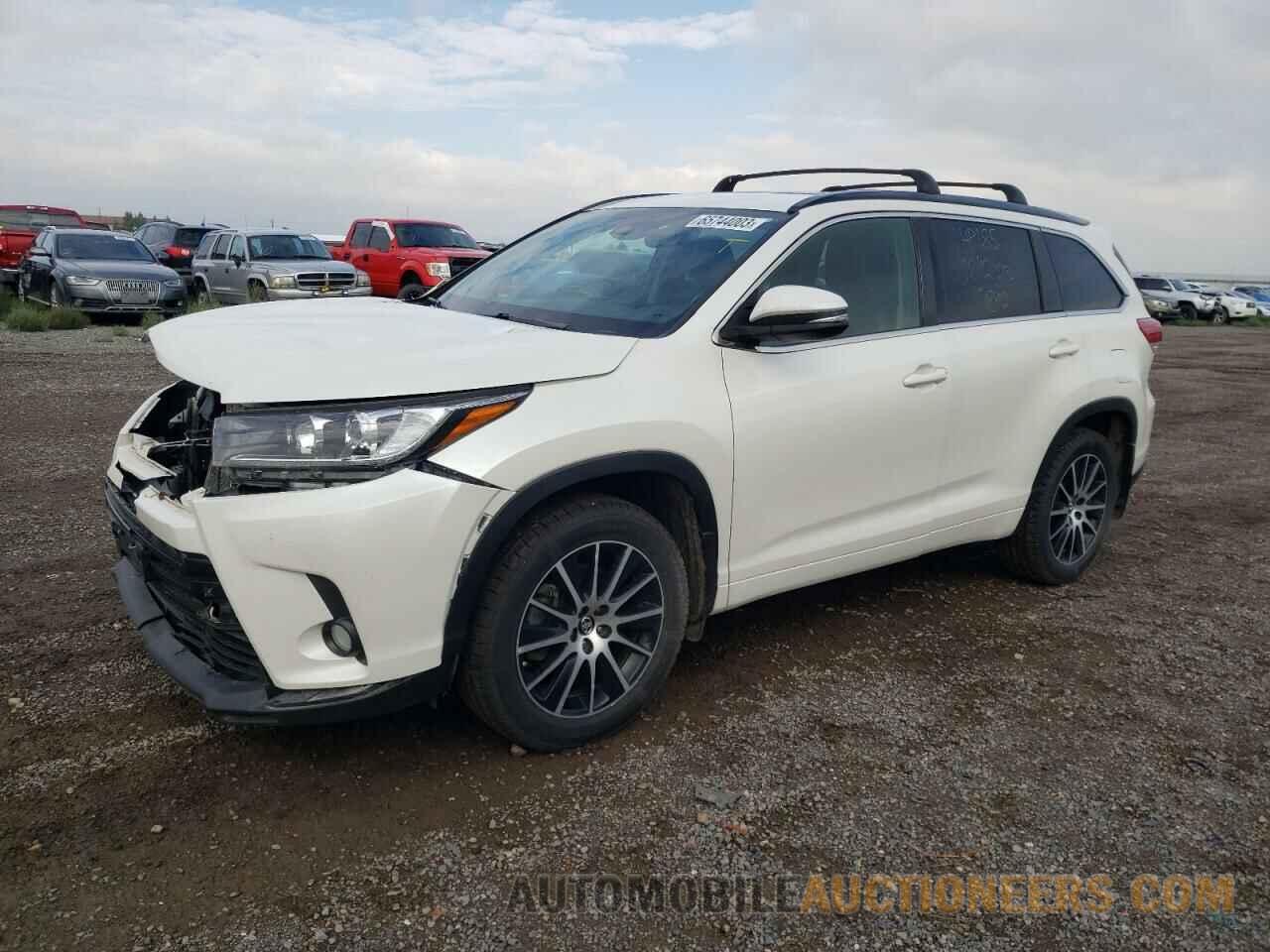 5TDJZRFH4JS539196 TOYOTA HIGHLANDER 2018