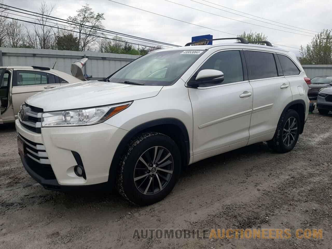 5TDJZRFH4JS829521 TOYOTA HIGHLANDER 2018