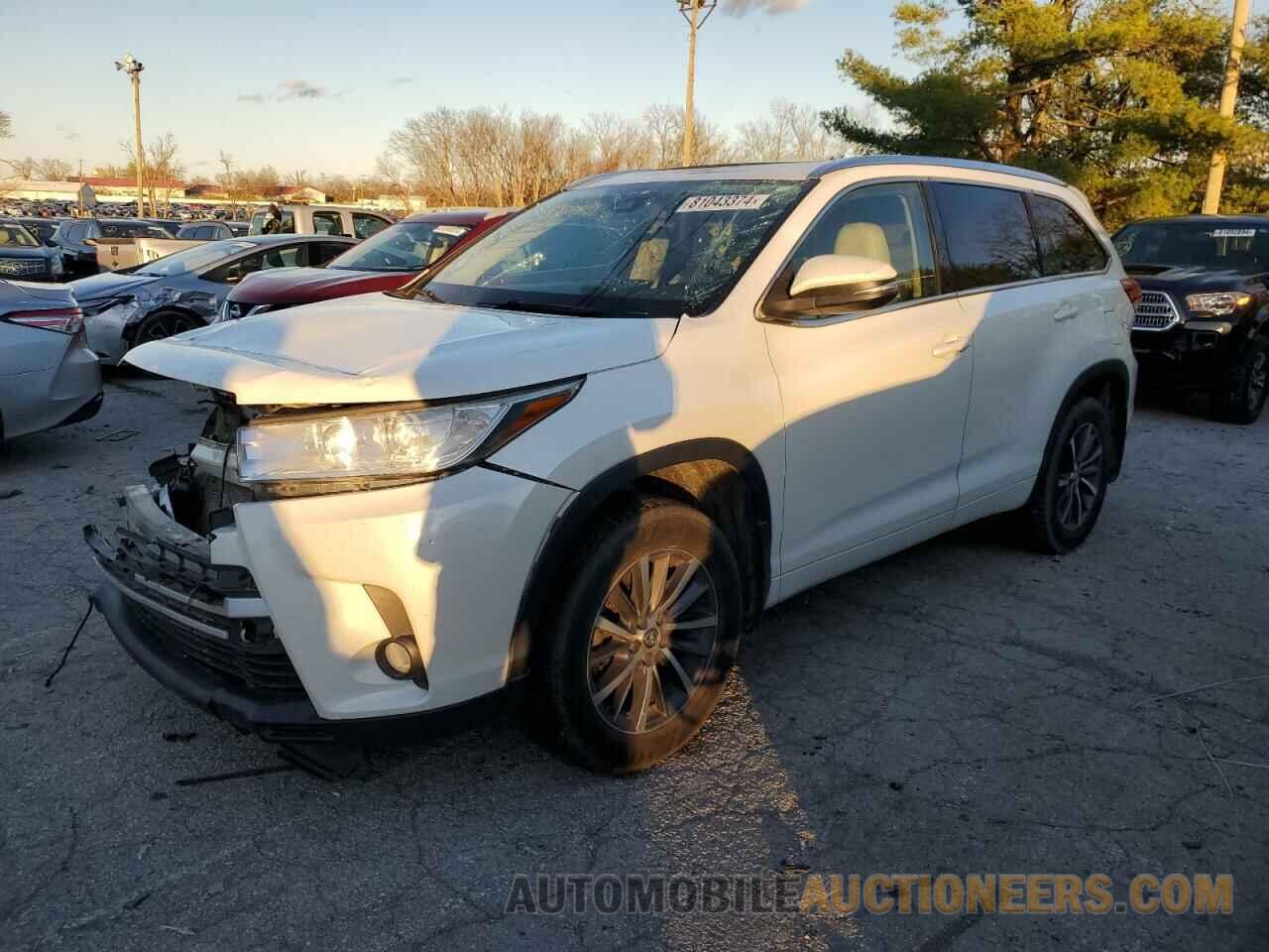 5TDJZRFH4JS836307 TOYOTA HIGHLANDER 2018