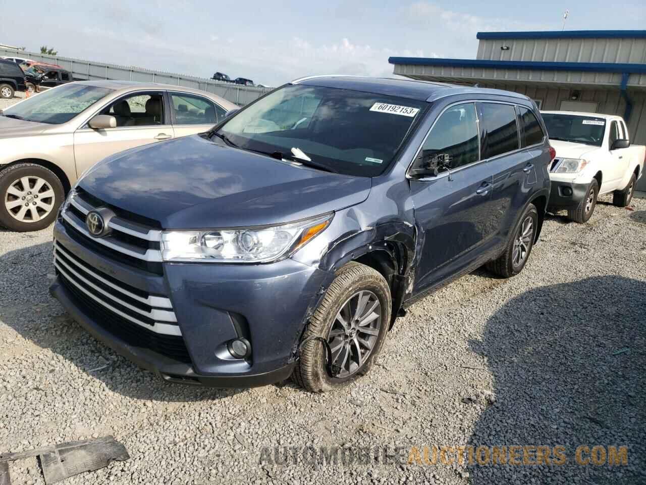 5TDJZRFH4JS852961 TOYOTA HIGHLANDER 2018