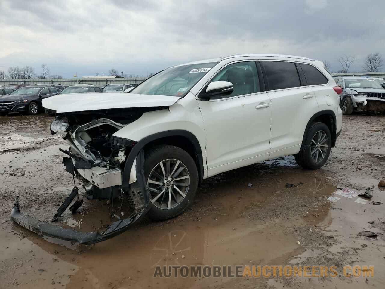 5TDJZRFH4JS866326 TOYOTA HIGHLANDER 2018