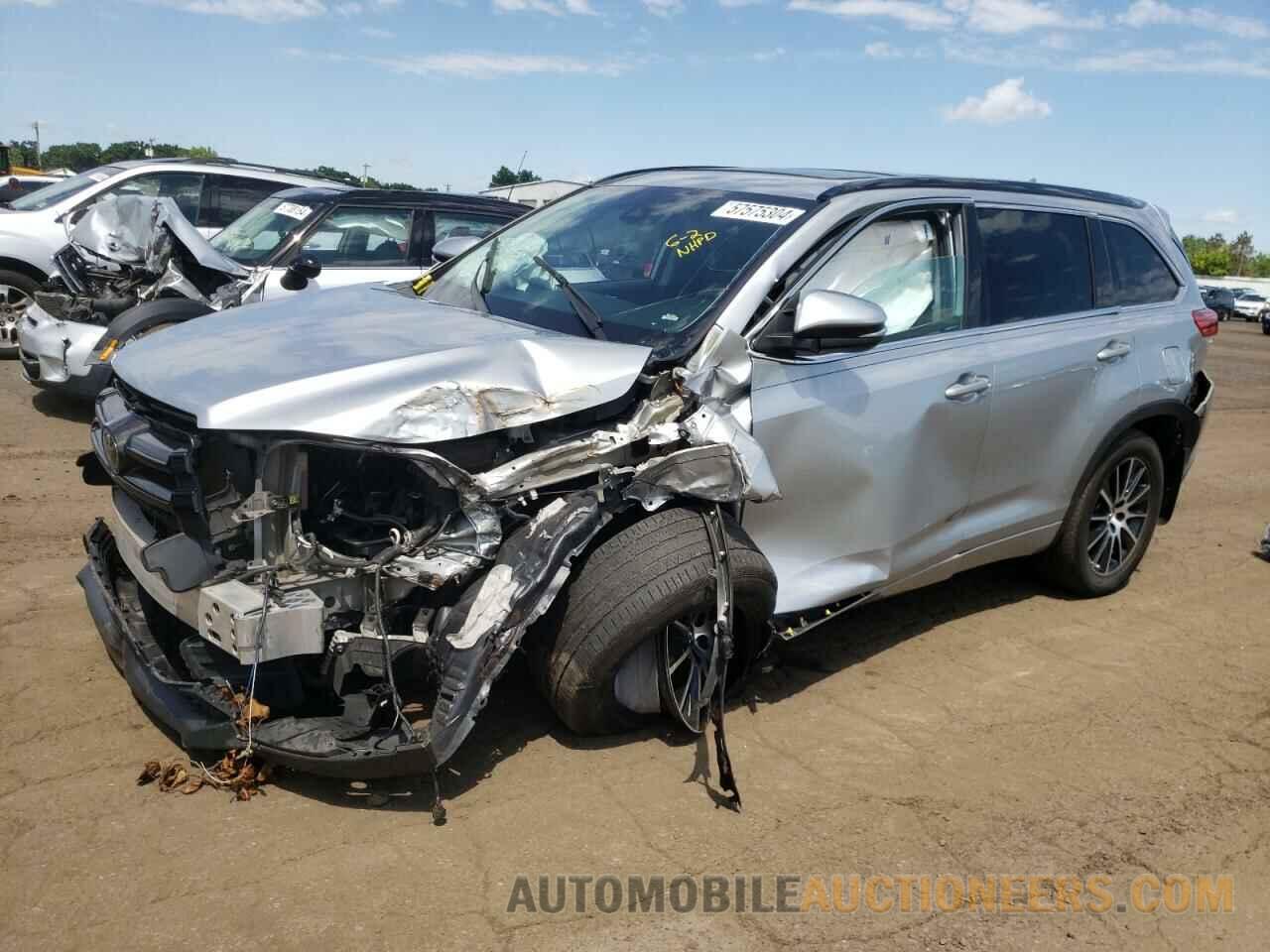 5TDJZRFH4JS893476 TOYOTA HIGHLANDER 2018