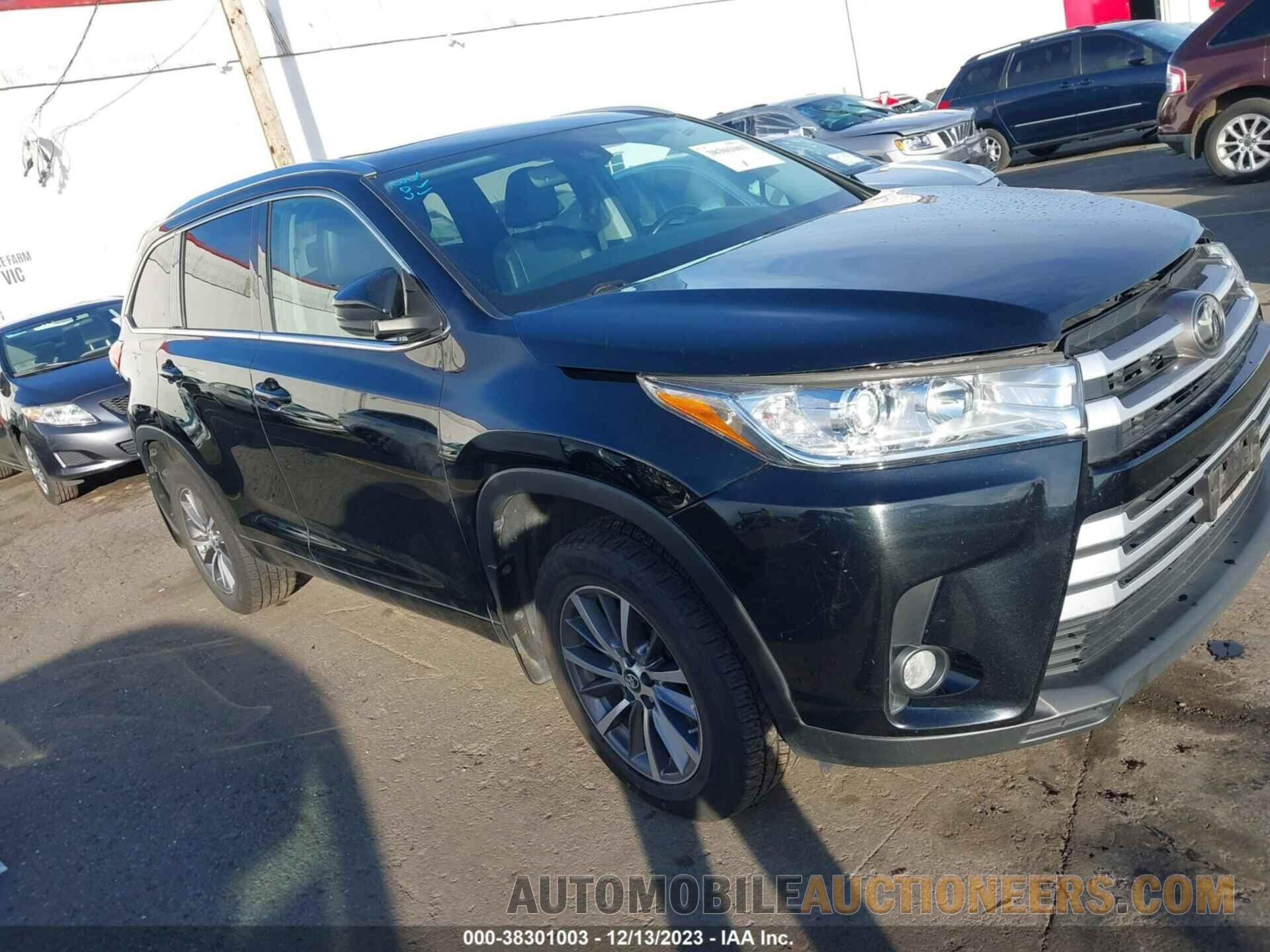 5TDJZRFH4JS895048 TOYOTA HIGHLANDER 2018