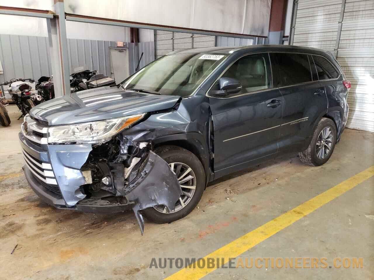 5TDJZRFH4JS896216 TOYOTA HIGHLANDER 2018