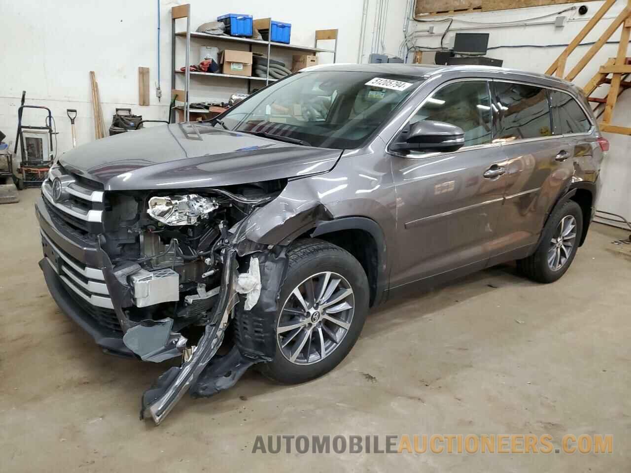 5TDJZRFH4KS575570 TOYOTA HIGHLANDER 2019