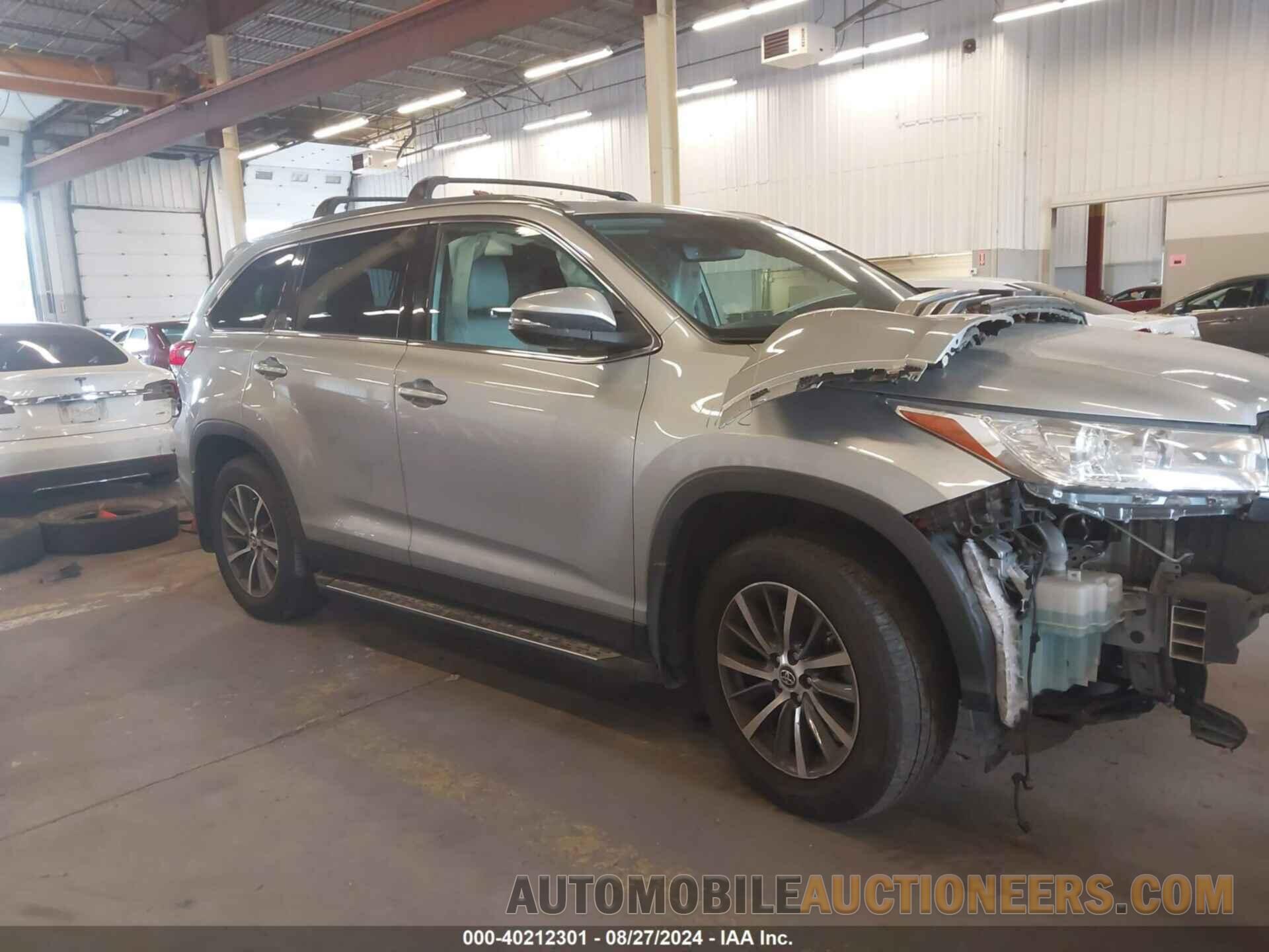 5TDJZRFH4KS579893 TOYOTA HIGHLANDER 2019