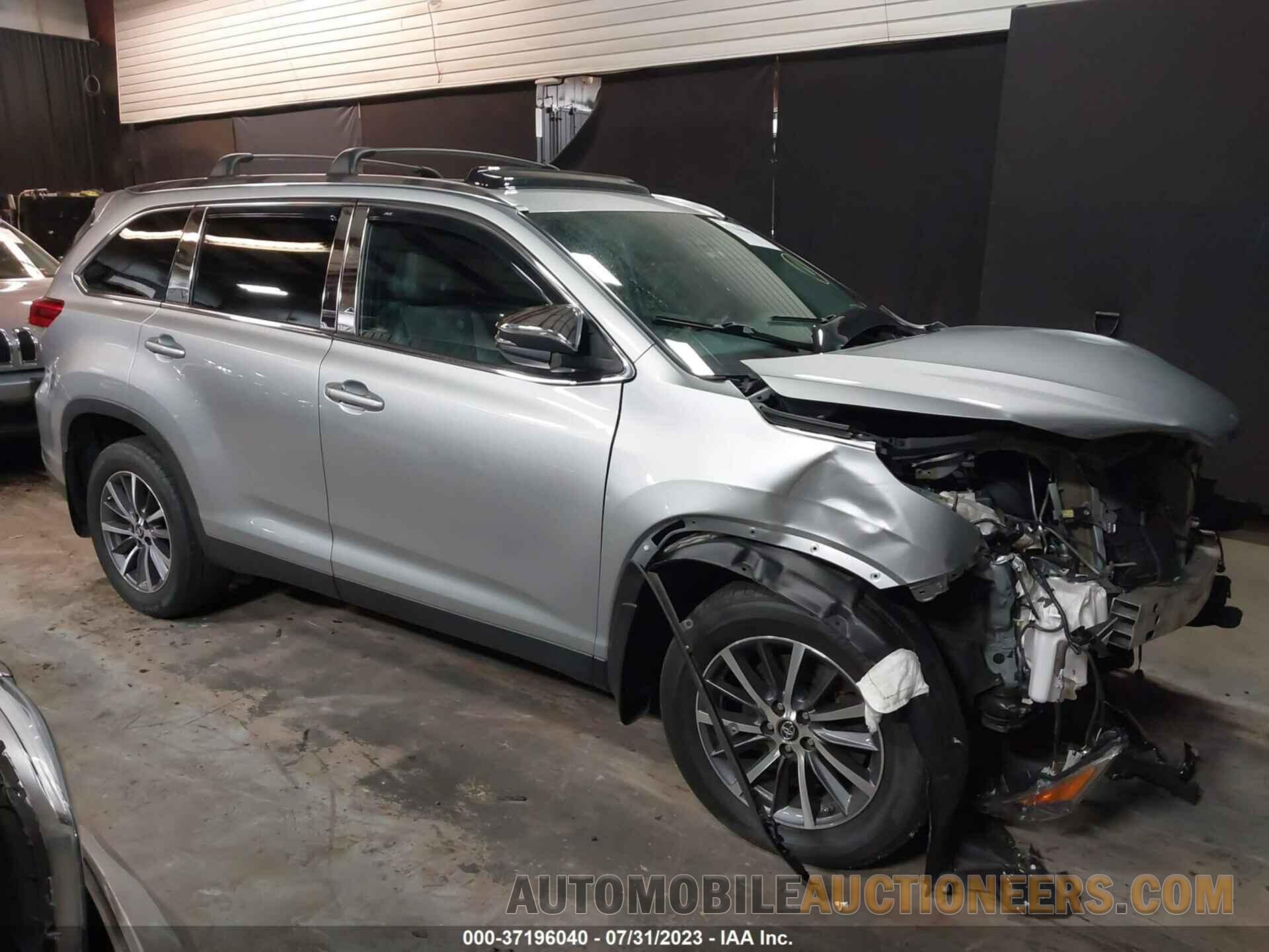 5TDJZRFH4KS582678 TOYOTA HIGHLANDER 2019