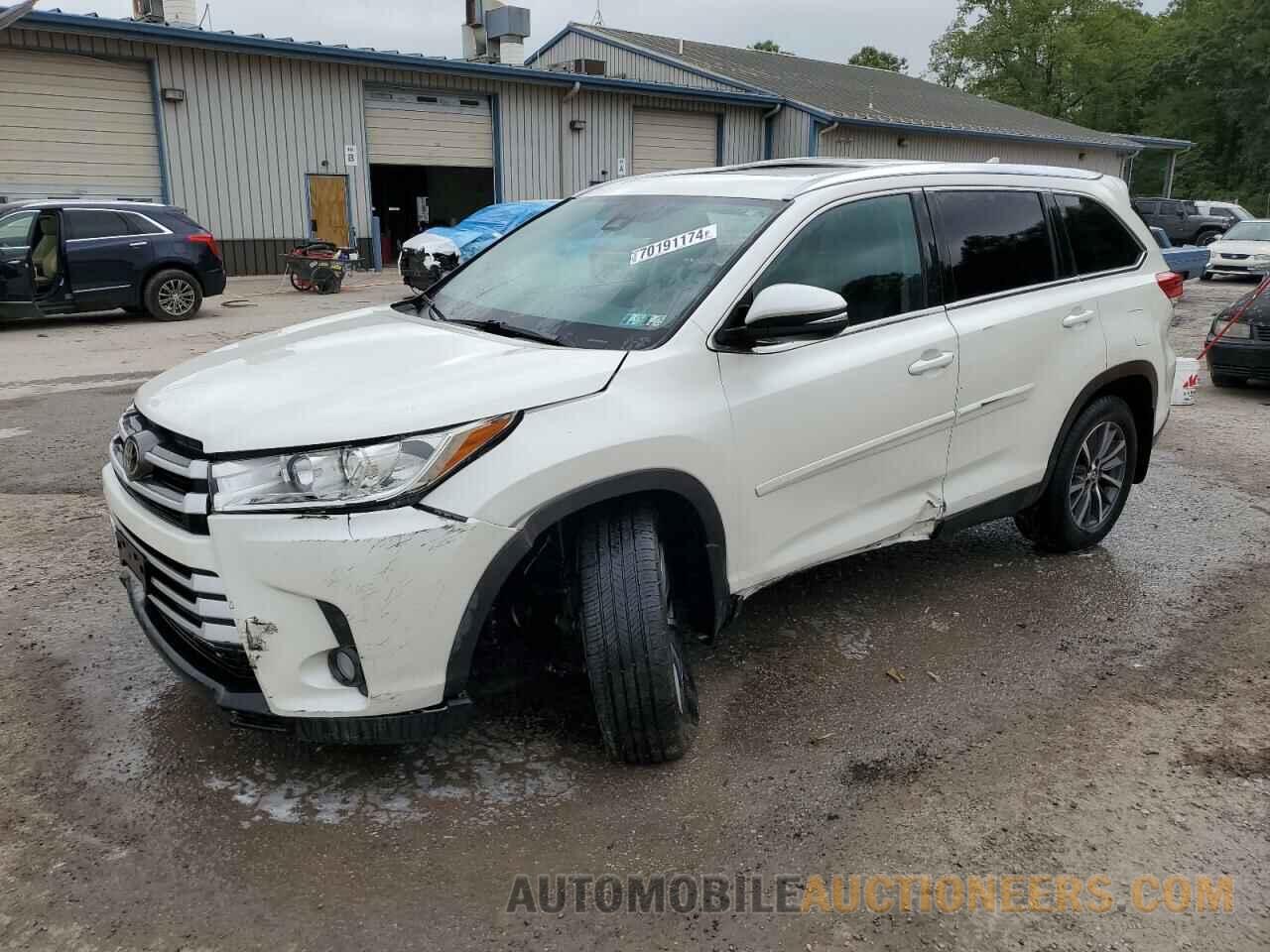 5TDJZRFH4KS604971 TOYOTA HIGHLANDER 2019