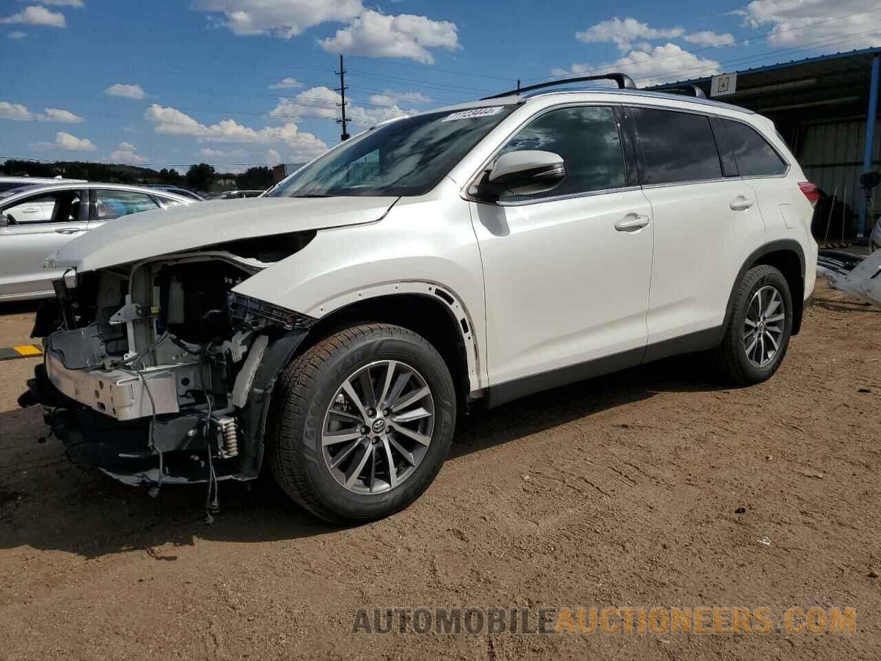 5TDJZRFH4KS606476 TOYOTA HIGHLANDER 2019