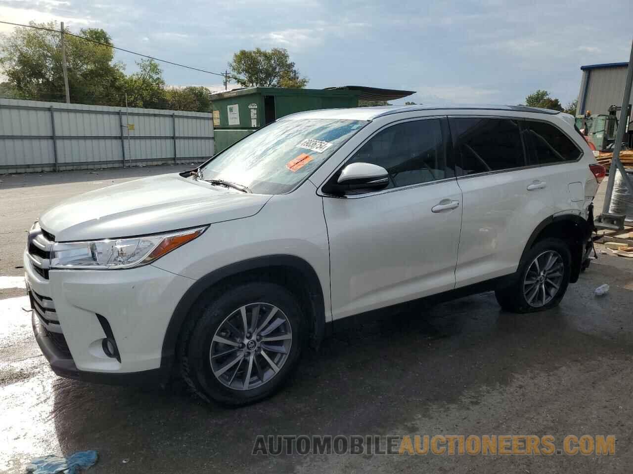 5TDJZRFH4KS609197 TOYOTA HIGHLANDER 2019