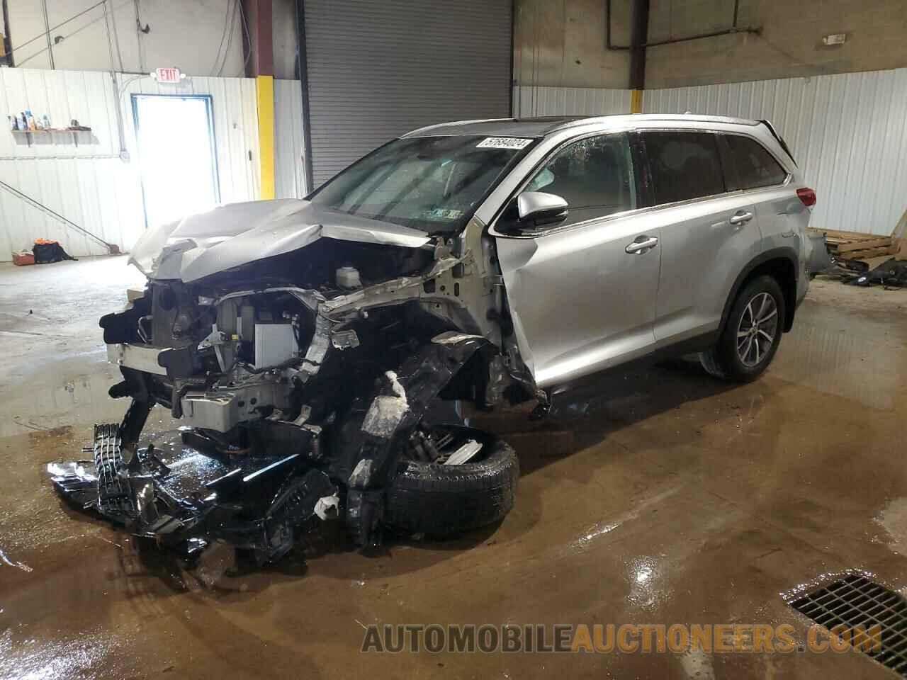 5TDJZRFH4KS610009 TOYOTA HIGHLANDER 2019