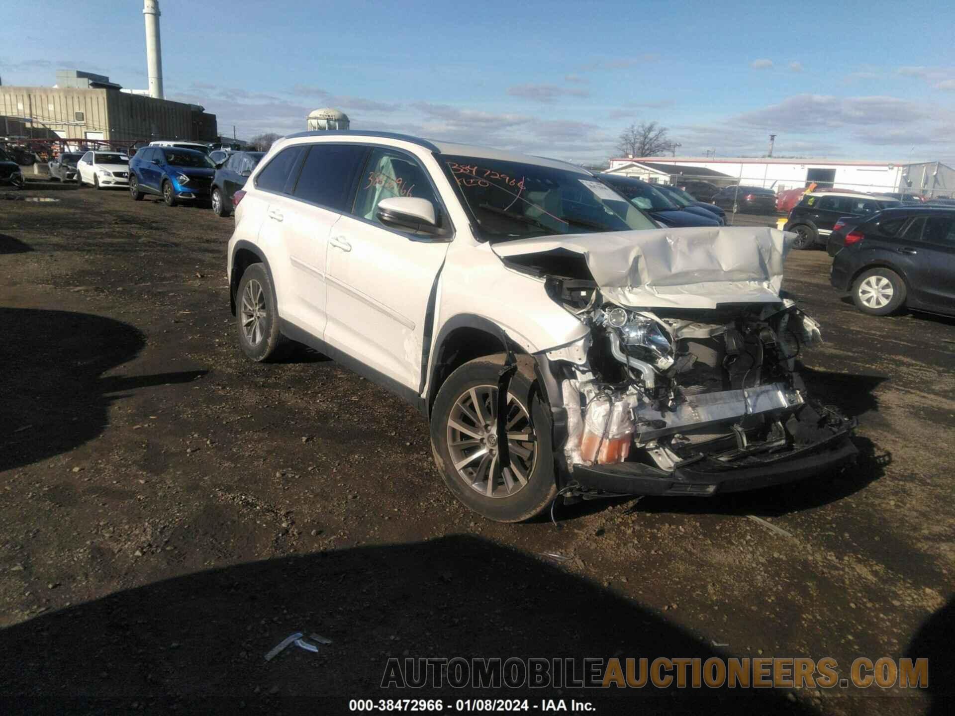 5TDJZRFH4KS611161 TOYOTA HIGHLANDER 2019