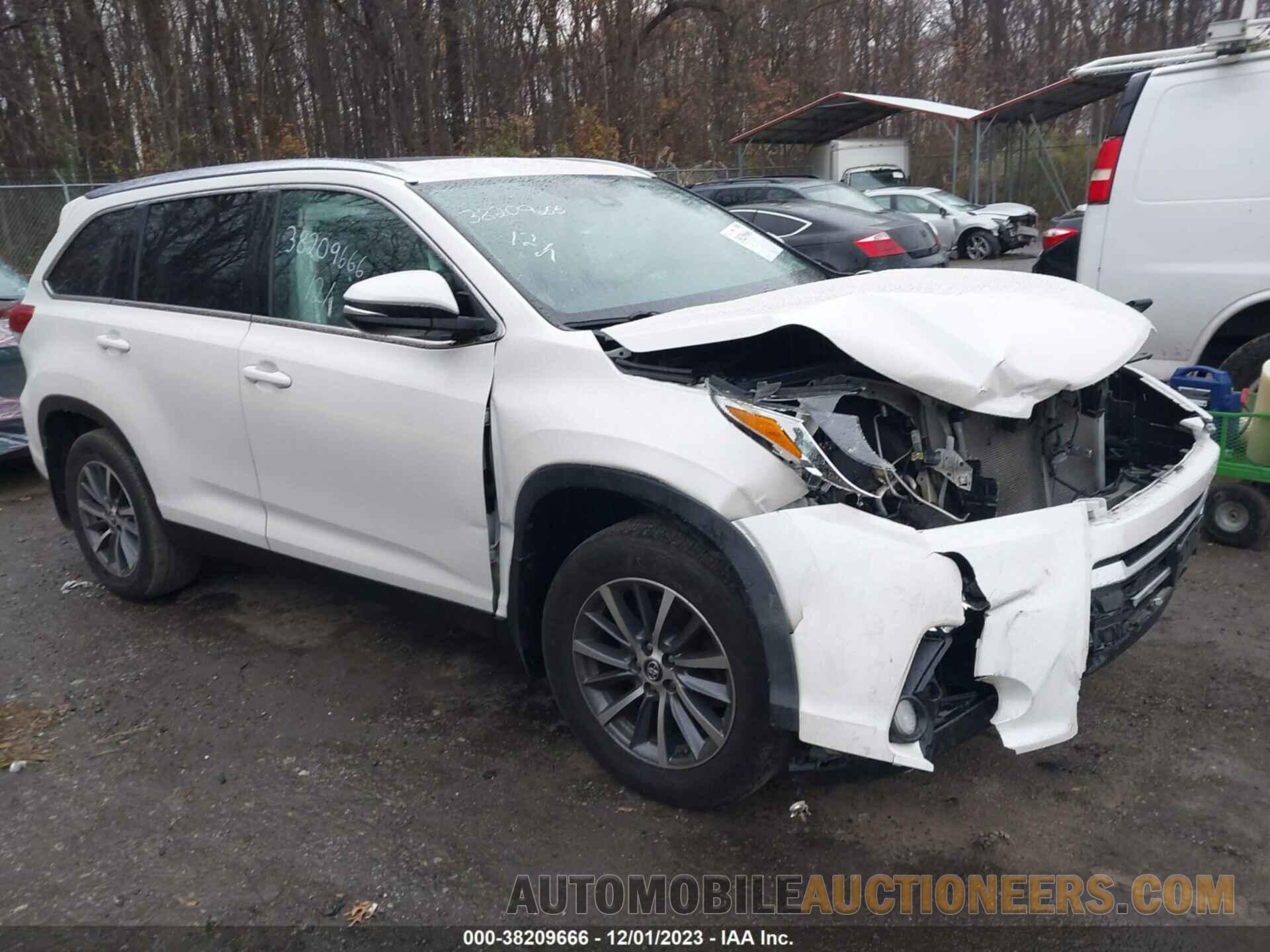 5TDJZRFH4KS615405 TOYOTA HIGHLANDER 2019