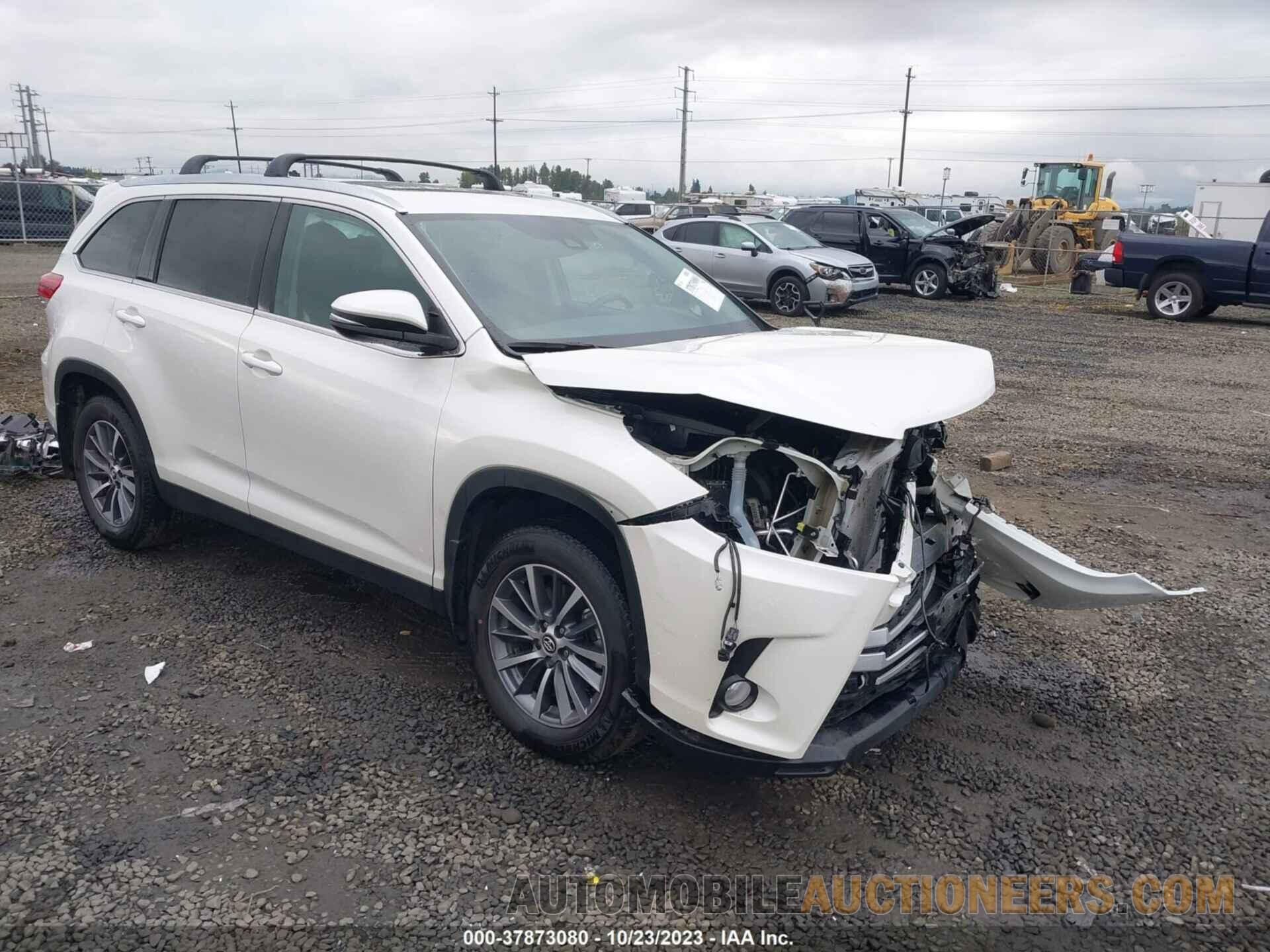 5TDJZRFH4KS621866 TOYOTA HIGHLANDER 2019