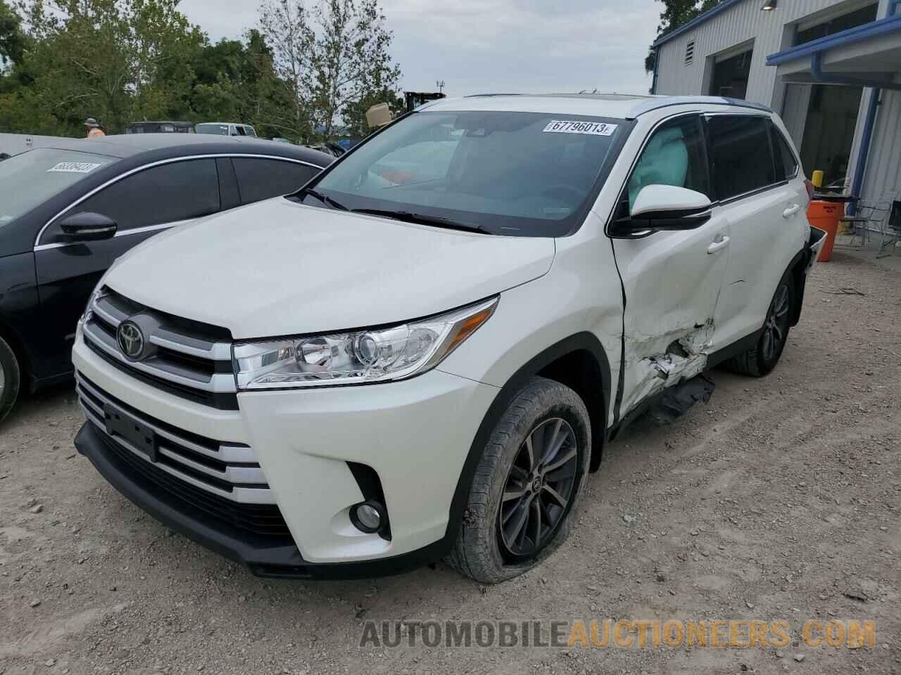 5TDJZRFH4KS622967 TOYOTA HIGHLANDER 2019