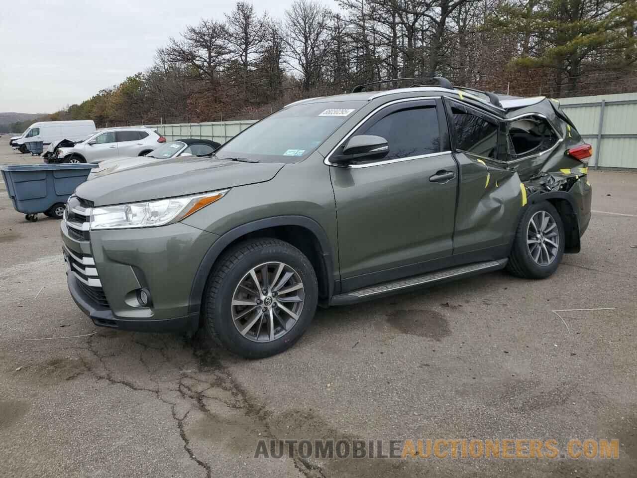 5TDJZRFH4KS720767 TOYOTA HIGHLANDER 2019