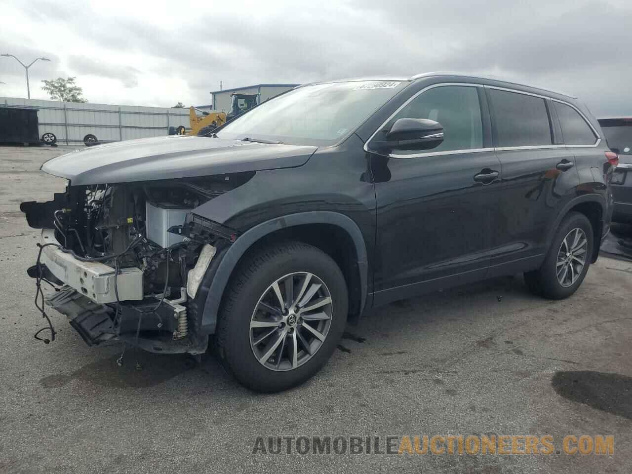 5TDJZRFH4KS734068 TOYOTA HIGHLANDER 2019