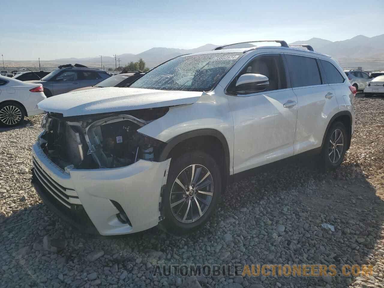 5TDJZRFH4KS745832 TOYOTA HIGHLANDER 2019