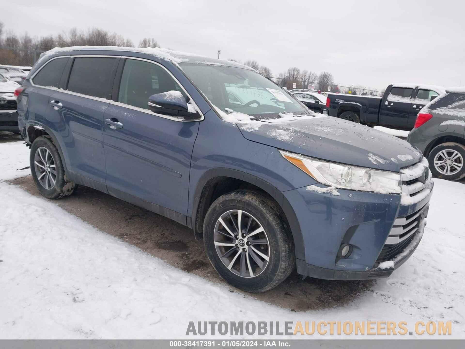 5TDJZRFH4KS946100 TOYOTA HIGHLANDER 2019