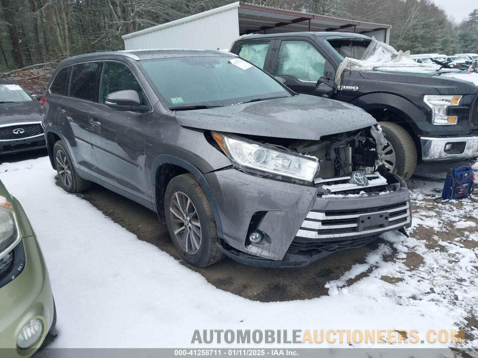 5TDJZRFH4KS983325 TOYOTA HIGHLANDER 2019