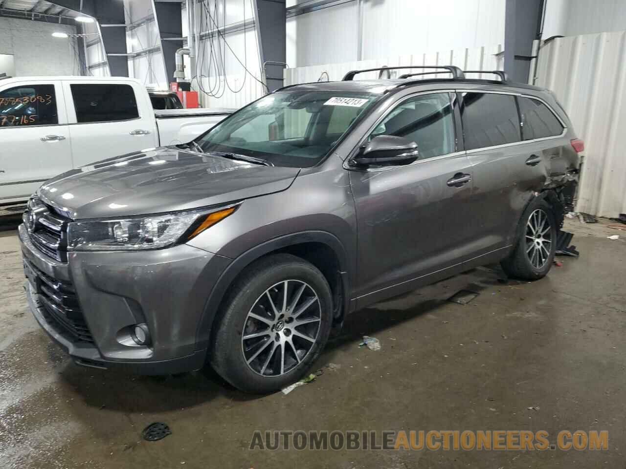 5TDJZRFH5HS358912 TOYOTA HIGHLANDER 2017