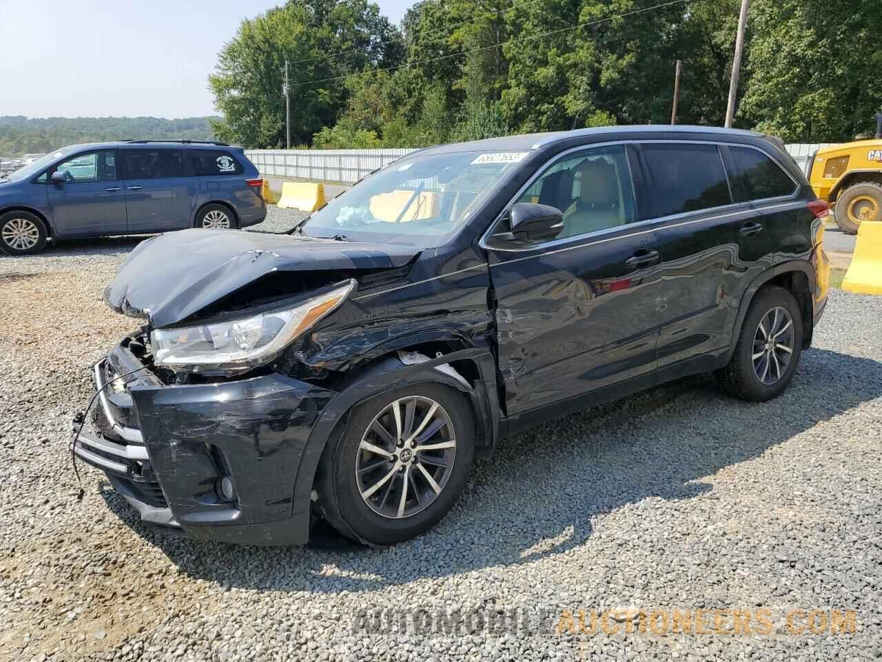 5TDJZRFH5HS438713 TOYOTA HIGHLANDER 2017