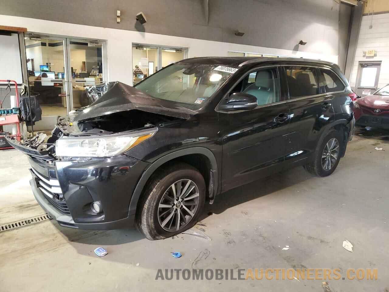 5TDJZRFH5HS452076 TOYOTA HIGHLANDER 2017