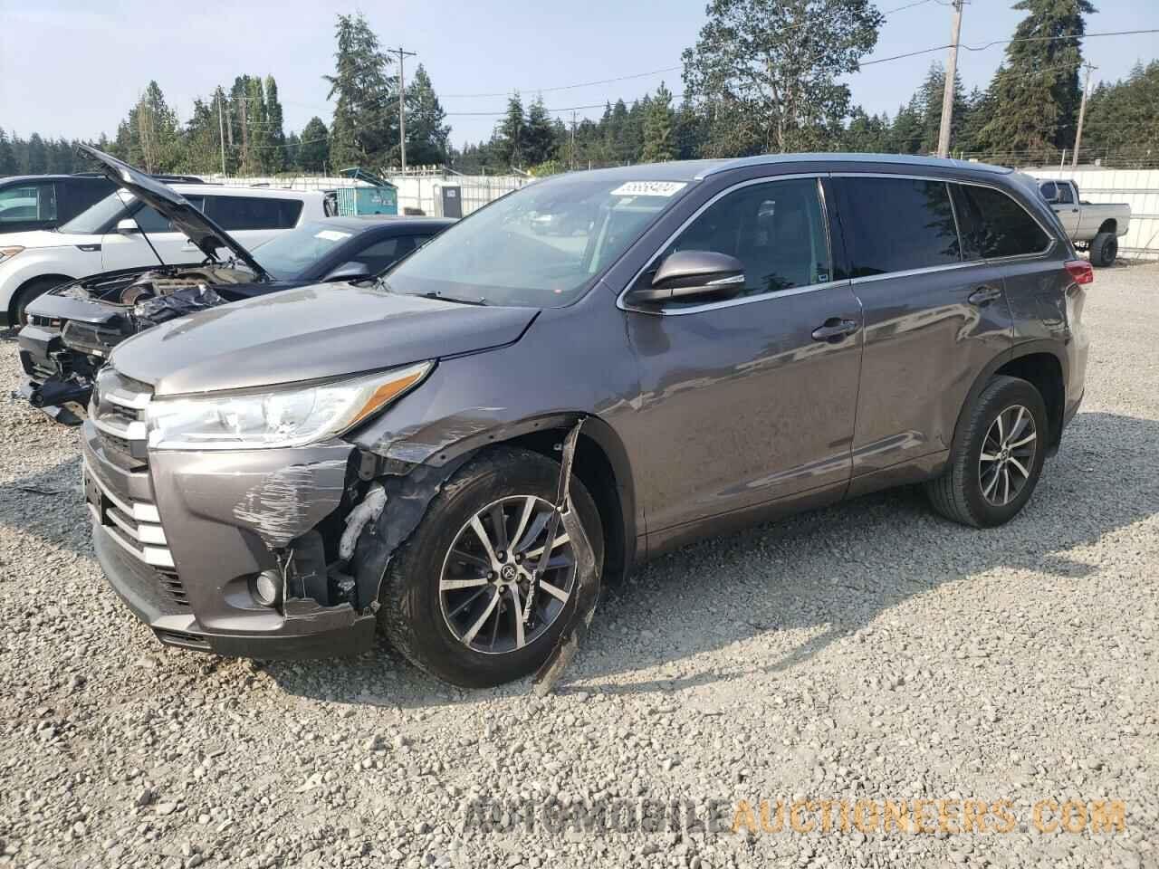 5TDJZRFH5HS476037 TOYOTA HIGHLANDER 2017