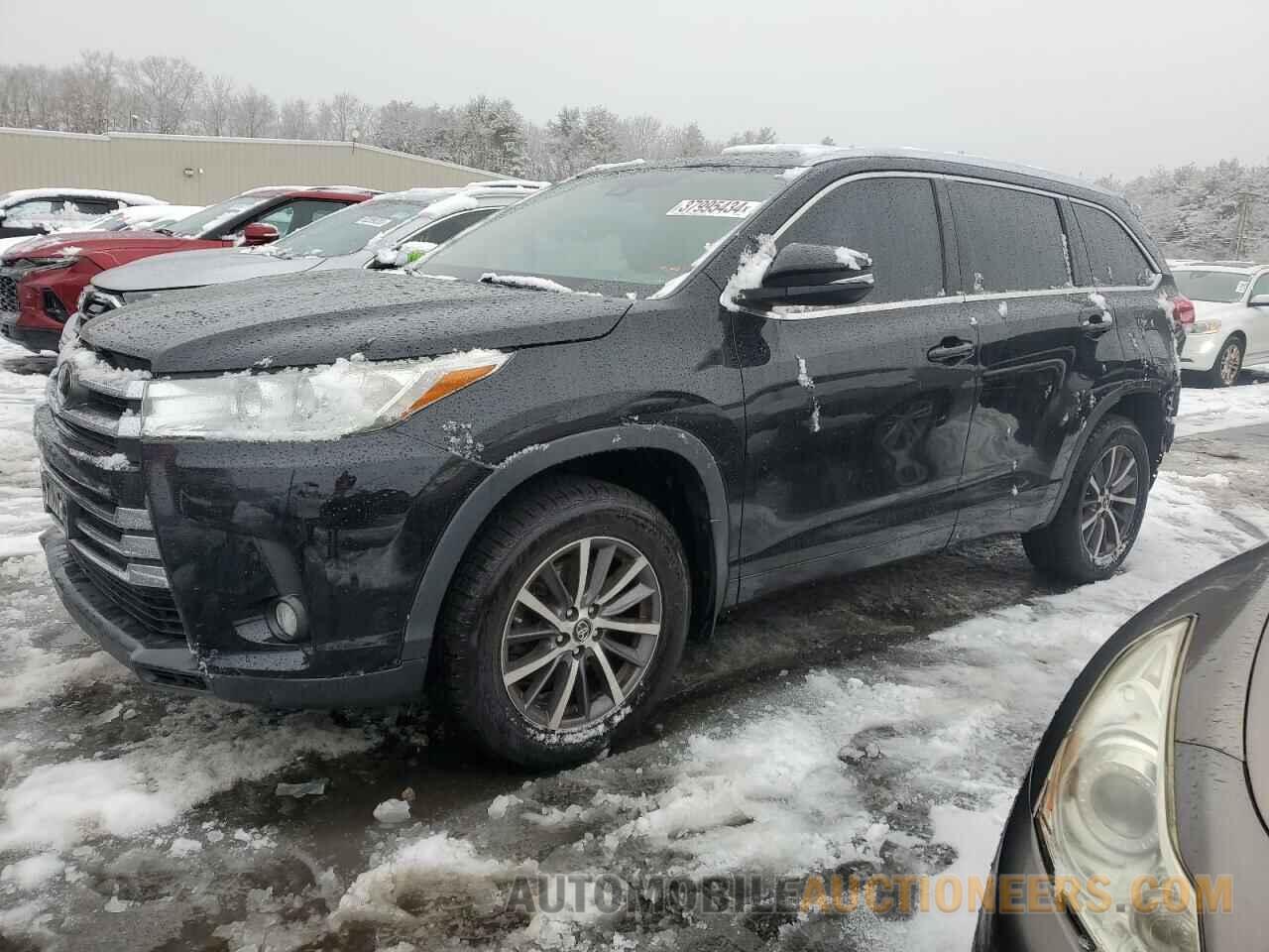 5TDJZRFH5JS495838 TOYOTA HIGHLANDER 2018